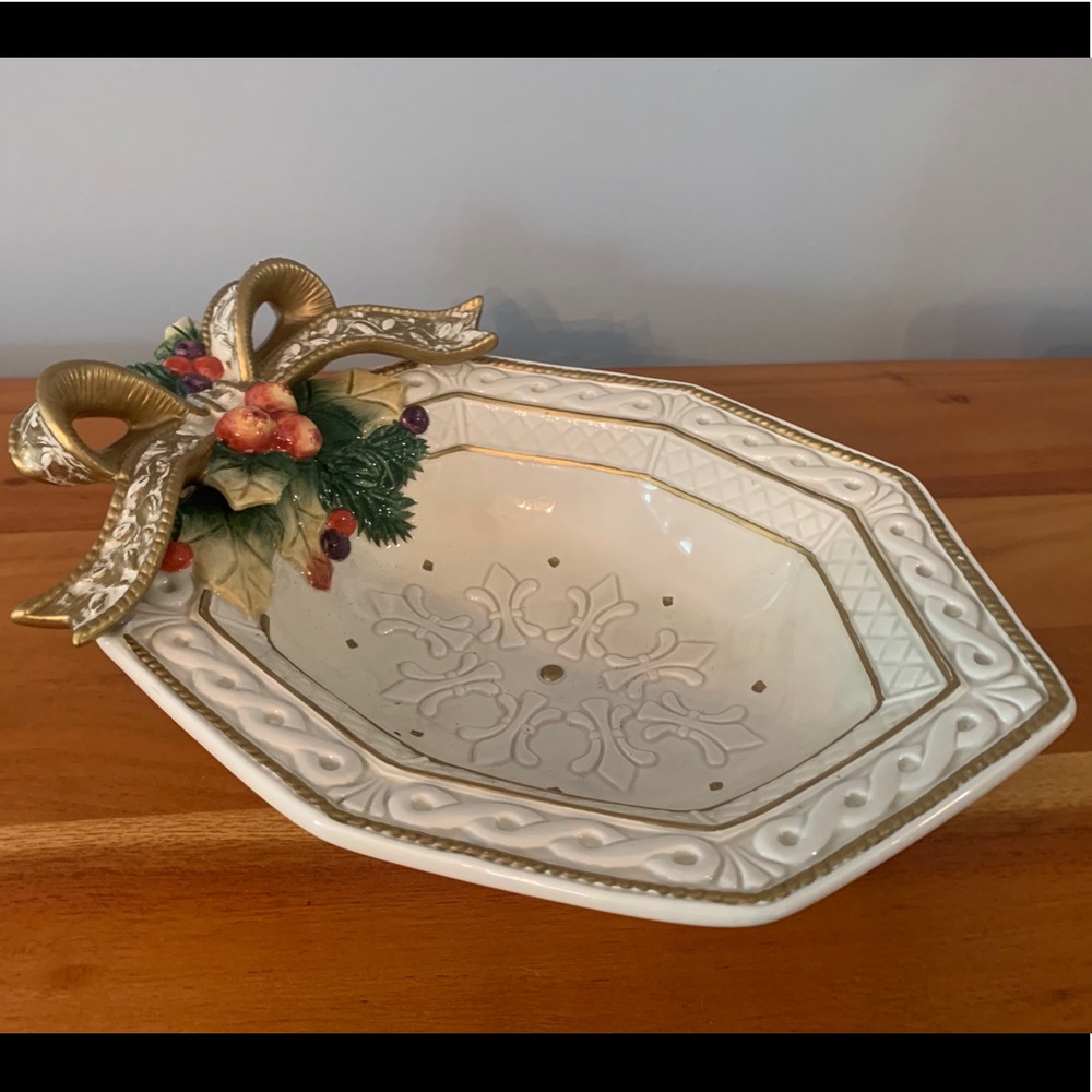 Serving bowl by Fitz & Floyd